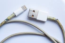 手機充電線出現「4狀況」就該換 專家:恐短路自燃 下載 手機充電線出現「4狀況」就該換 專家:恐短路自燃